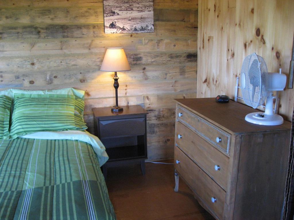 Chalet De La Montagne Βίλα Tadoussac Δωμάτιο φωτογραφία