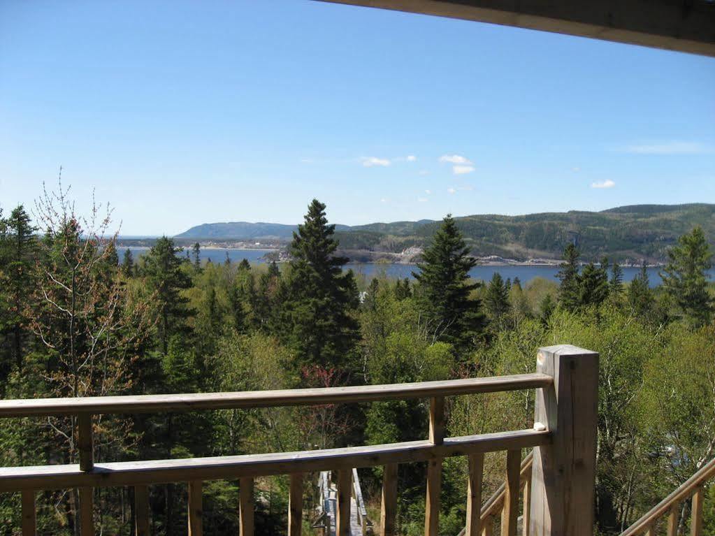 Chalet De La Montagne Βίλα Tadoussac Εξωτερικό φωτογραφία